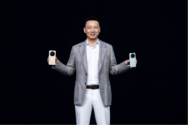 荣耀Magic8系列正式发布，售价4499元起！