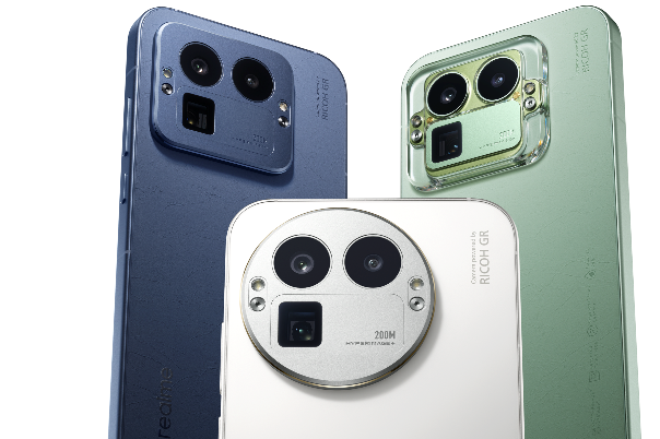 “街拍神器”真我GT8 Pro正式发布，售价3999元起！